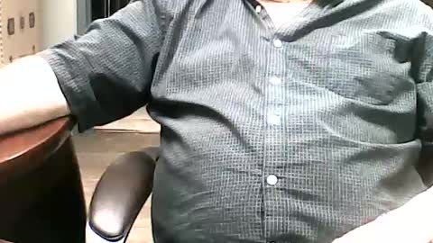 Snapshot of charmeur2672 chatting on August 5, 8:17 am charmeur2672 online show from August 5, 8:17 am