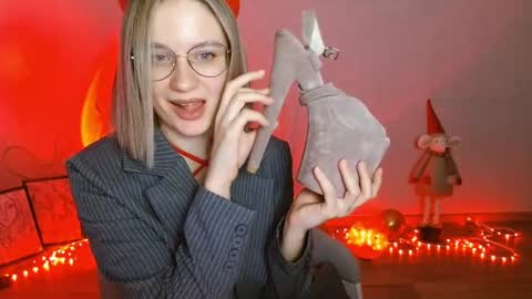 Michelle  online show from January 11, 1:59 am