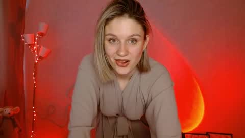 Michelle  online show from January 14, 3:11 am