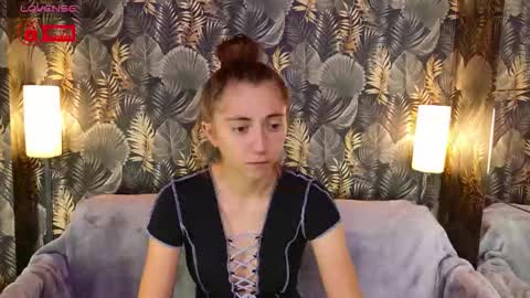 Snapshot of charming_lia chatting on October 9, 1:53 pm CharmingLIA online show from October 9, 1:53 pm