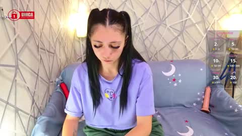 CharmingLIA online show from October 28, 2:04 am