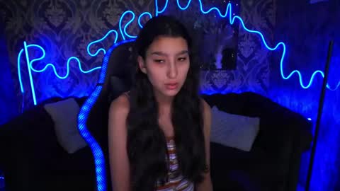 Snapshot of charmmocco chatting on January 24, 6:35 am SweetMoco online show from January 24, 6:35 am