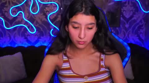 Snapshot of charmmocco chatting on February 7, 7:50 am SweetMoco online show from February 7, 7:50 am