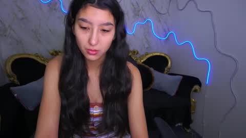 Snapshot of charmmocco chatting on February 10, 7:15 am SweetMoco online show from February 10, 7:15 am