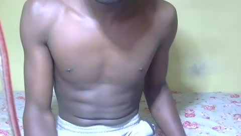 charmzboy online show from October 5, 8:01 am