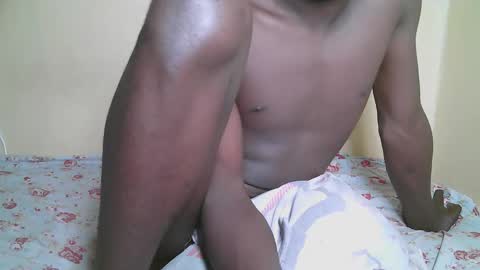 charmzboy online show from October 13, 9:04 pm