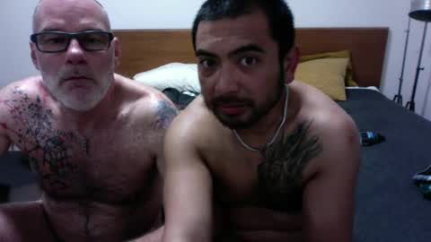 Snapshot of chartryst chatting on July 17, 1:40 pm CarlosOliver online show from July 17, 1:40 pm
