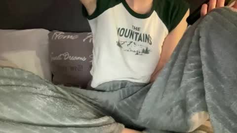 Snapshot of chase_vicky chatting on October 18, 6:19 pm Vicky online show from October 18, 6:19 pm