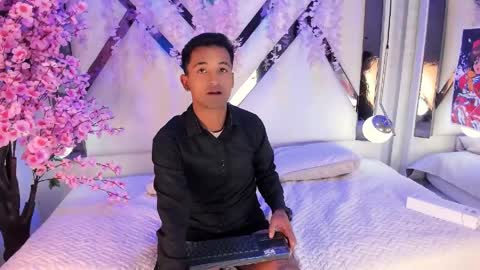 Snapshot of chaseandjackson chatting on April 30, 12:22 pm online show from April 30, 12:22 pm