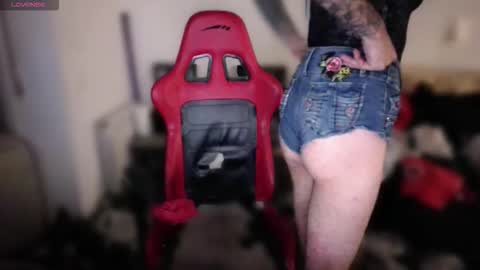 Snapshot of chased12 chatting on September 22, 3:30 am Chasey online show from September 22, 3:30 am