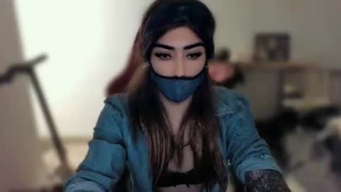 Snapshot of chased12 chatting on January 9, 3:20 am Chasey online show from January 9, 3:20 am