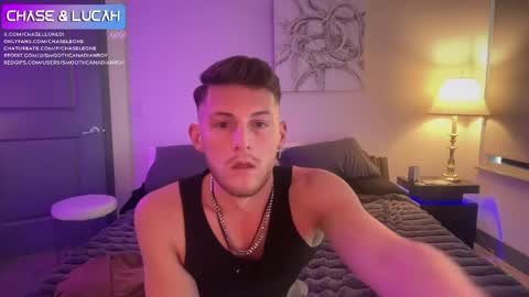 SmoothCanadianBoy online show from April 13, 11:32 pm