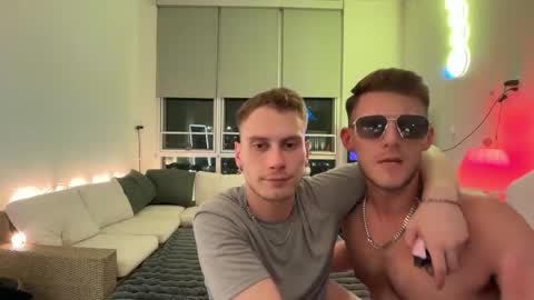 SmoothCanadianBoy online show from April 23, 12:56 am