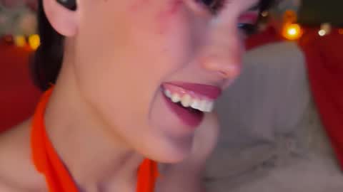 Snapshot of chasmic chatting on October 25, 3:14 am JASMINE usually going live about 2 am UTC online show from October 25, 3:14 am