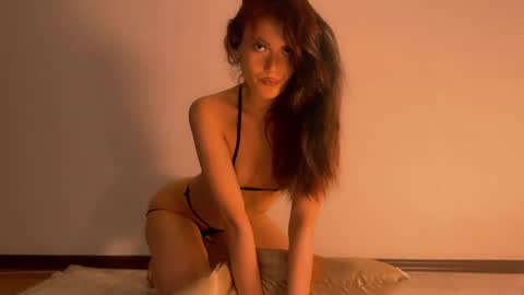 Snapshot of chasmic chatting on July 7, 5:10 am JASMINE usually going live about 2 am UTC online show from July 7, 5:10 am