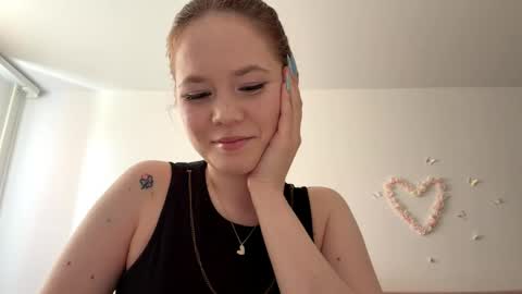 Snapshot of chastityvolino chatting on May 26, 5:14 am Nina online show from May 26, 5:14 am