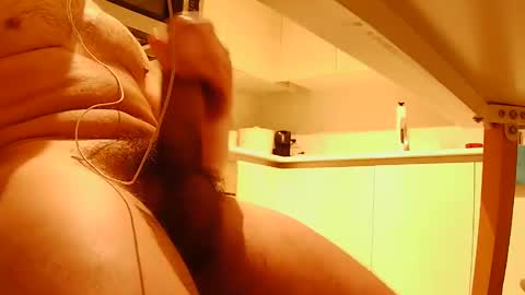 Snapshot of chat40 chatting on February 12, 12:27 am chat40 online show from February 12, 12:27 am