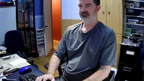 wanaBeYourToy online show from December 13, 11:55 am