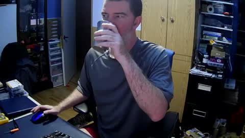 wanaBeYourToy online show from November 20, 11:43 am