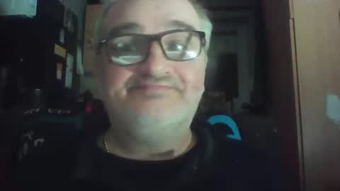 lee online show from May 18, 1:24 am
