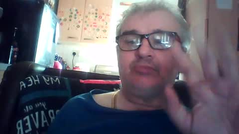 lee online show from July 1, 10:28 am