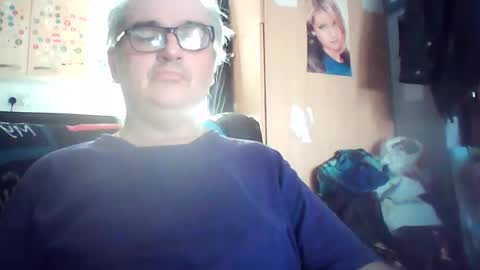lee online show from July 17, 12:23 pm