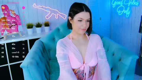 Snapshot of chaturkaterina chatting on May 16, 3:36 am Miss Harmony online show from May 16, 3:36 am