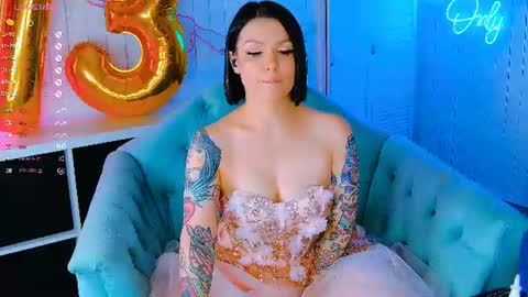 Snapshot of chaturkaterina chatting on June 14, 9:06 pm Miss Harmony online show from June 14, 9:06 pm