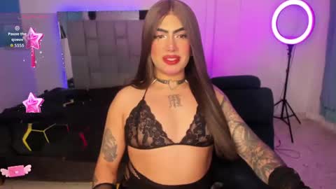 Snapshot of chaturmodels chatting on June 21, 12:57 am Sophie online show from June 21, 12:57 am