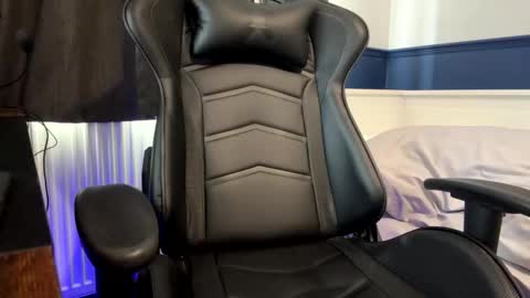 chazc20 online show from April 1, 12:06 pm