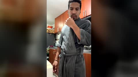 checar14 online show from March 6, 4:20 am