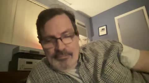 Snapshot of cheddarman chatting on January 4, 3:28 pm eddie online show from January 4, 3:28 pm