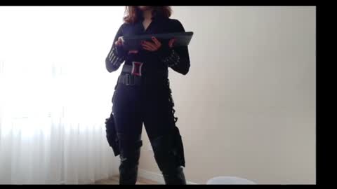 Snapshot of cheek_chic12 chatting on June 12, 7:24 pm Regina Phalange online show from June 12, 7:24 pm