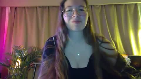 Snapshot of cheekynightowl chatting on September 12, 8:42 pm CheekyNightOwl online show from September 12, 8:42 pm