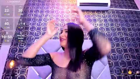 Snapshot of cheerryblossom_ chatting on November 18, 1:33 am Cherry online show from November 18, 1:33 am