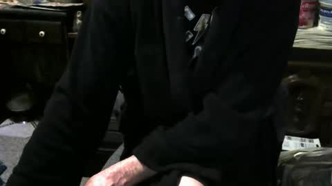 Snapshot of chefy999 chatting on December 4, 12:25 pm chefy online show from December 4, 12:25 pm