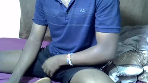 Snapshot of chekyboys_ chatting on June 14, 7:43 am chekyboys_ online show from June 14, 7:43 am
