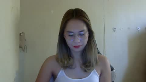 chelly4u69 online show from October 16, 3:18 am