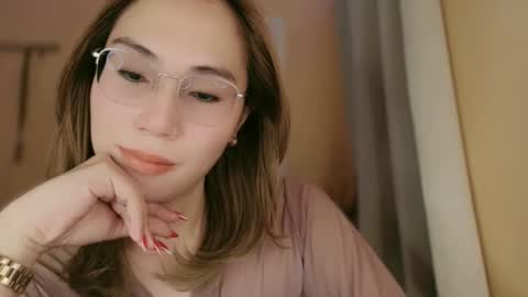 chelly4u69 online show from February 26, 9:41 am