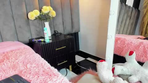 chelsea_bolton_ online show from November 18, 12:53 pm