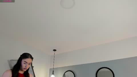 Snapshot of chelsea_bolton_ chatting on June 10, 1:10 pm chelsea_bolton_ online show from June 10, 1:10 pm