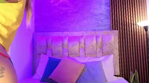 Snapshot of chelsea_dalea chatting on June 17, 9:27 pm chelsea_dalea online show from June 17, 9:27 pm