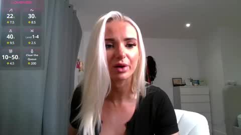 ChelseaBlonde online show from December 21, 1:47 am