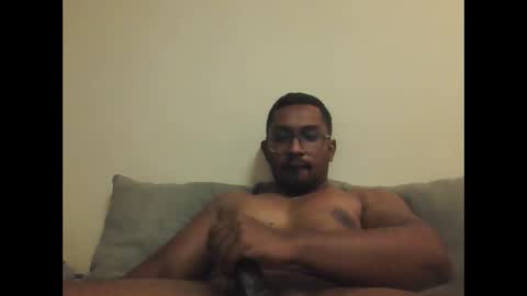 Snapshot of chennaibull1011 chatting on May 12, 5:32 pm chennaibull1011 online show from May 12, 5:32 pm