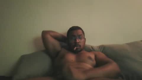 Snapshot of chennaibull1011 chatting on May 23, 12:31 pm chennaibull1011 online show from May 23, 12:31 pm