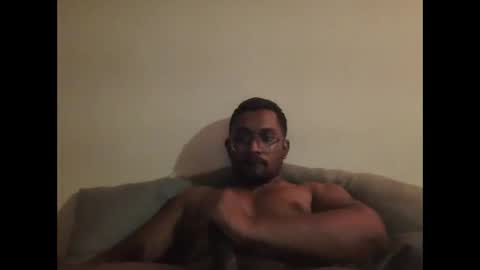 Snapshot of chennaibull1011 chatting on May 26, 1:51 pm chennaibull1011 online show from May 26, 1:51 pm