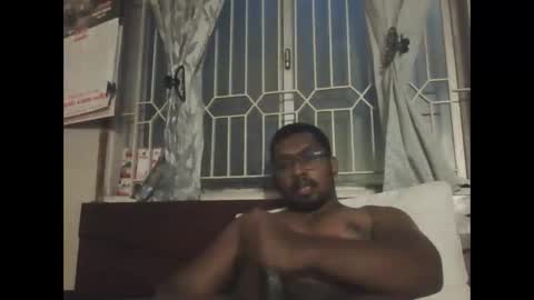 Snapshot of chennaibull1011 chatting on May 29, 11:58 pm chennaibull1011 online show from May 29, 11:58 pm