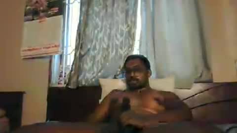 Snapshot of chennaibull1011 chatting on June 13, 12:36 pm chennaibull1011 online show from June 13, 12:36 pm