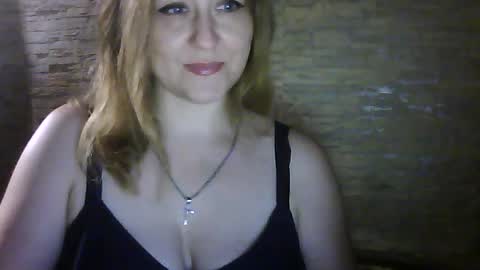cherry04383 online show from July 26, 1:58 am