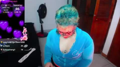 Snapshot of cherry__420 chatting on July 28, 6:20 pm Cherry online show from July 28, 6:20 pm